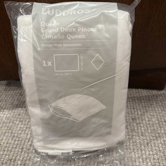 IKEA Luddros Pillow Protector Queen White with Zipper - Picture 1 of 3